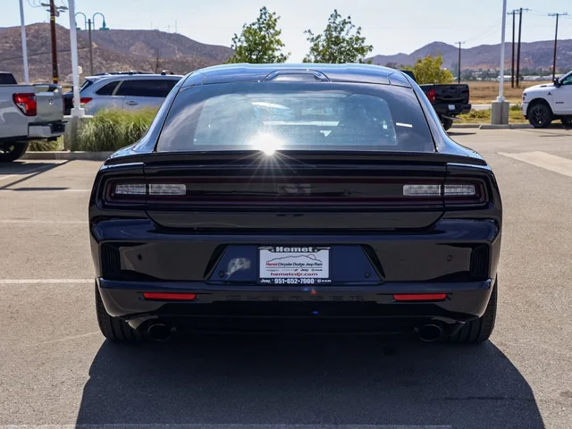 Nuevos DODGE CHARGER à Estados chez autogozo