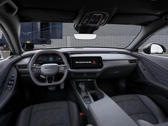 Nuevos DODGE CHARGER à Estados chez autogozo