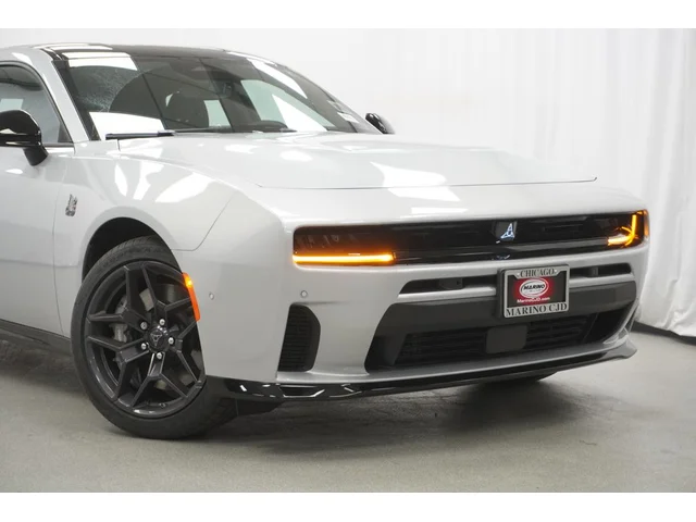 Nuevos DODGE CHARGER à Estados chez autogozo
