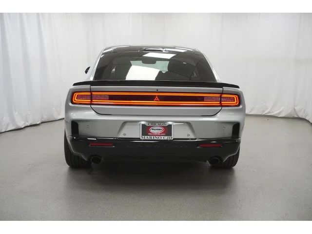 Nuevos DODGE CHARGER à Estados chez autogozo