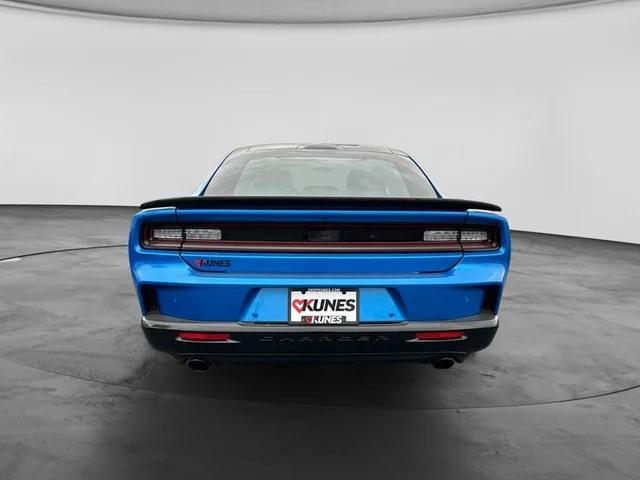 Nuevos DODGE CHARGER à Estados chez autogozo
