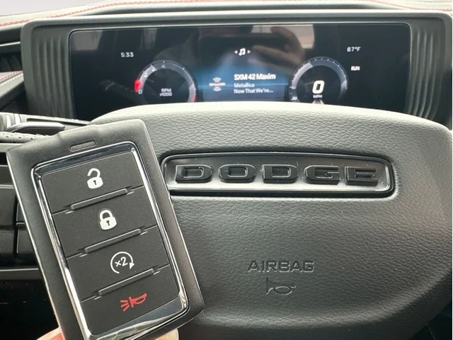 Nuevos DODGE CHARGER à Estados chez autogozo