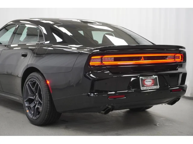 Nuevos DODGE CHARGER à Estados chez autogozo