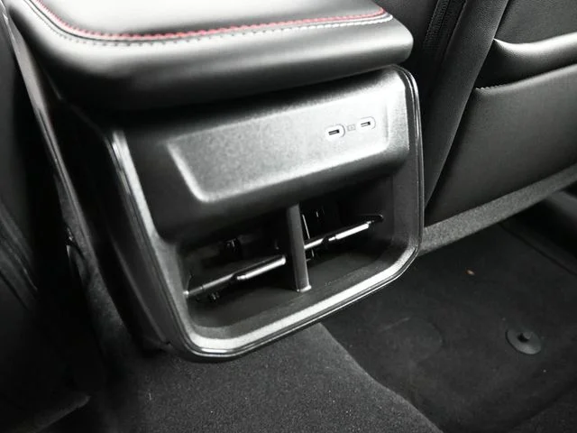 Nuevos DODGE CHARGER à Estados chez autogozo