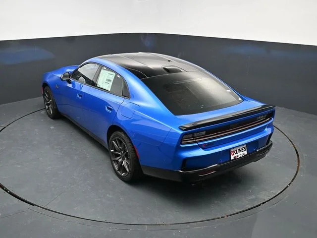 Nuevos DODGE CHARGER à Estados chez autogozo