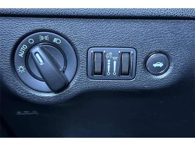 SEMINUEVOS DODGE Charger at ELK GROVE in Elk Grove Buick GMC