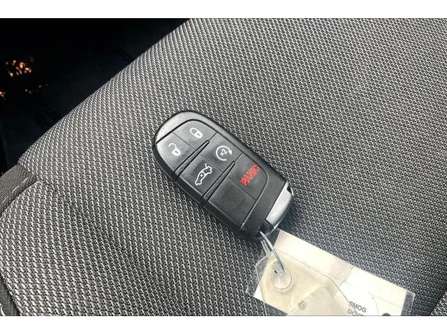 SEMINUEVOS DODGE Charger a Estados en autogozo