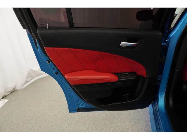 SEMINUEVOS DODGE Charger a Estados en autogozo