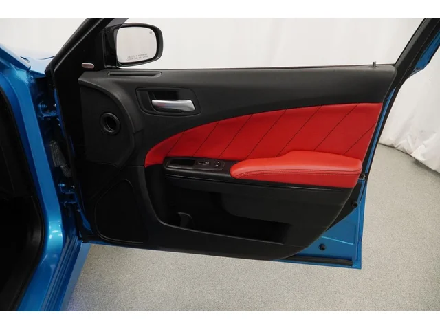 SEMINUEVOS DODGE Charger a Estados en autogozo