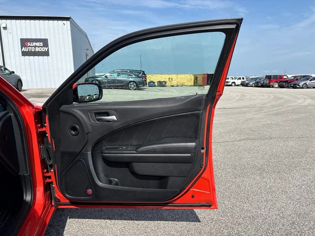 SEMINUEVOS DODGE Charger a Estados en autogozo