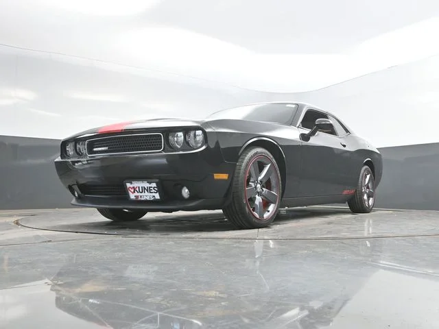 SEMINUEVOS DODGE Challenger a Estados en autogozo