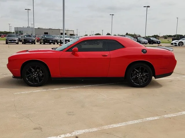 SEMINUEVOS DODGE Challenger a Estados en autogozo