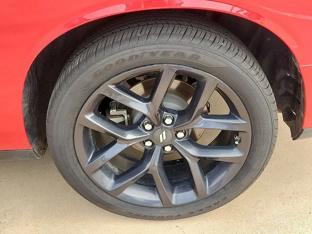 SEMINUEVOS DODGE Challenger a Estados en autogozo