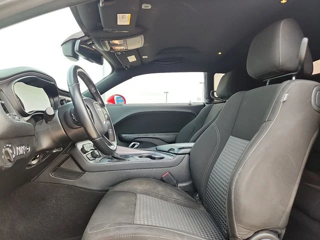 SEMINUEVOS DODGE Challenger a Estados en autogozo