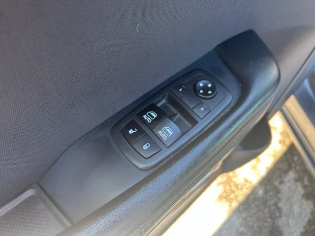 SEMINUEVOS DODGE Challenger a Estados en autogozo