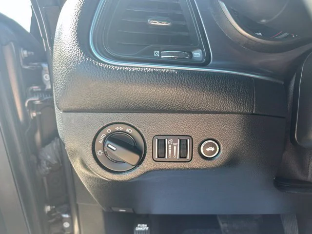 SEMINUEVOS DODGE Challenger a Estados en autogozo