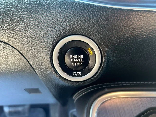 SEMINUEVOS DODGE Challenger a Estados en autogozo