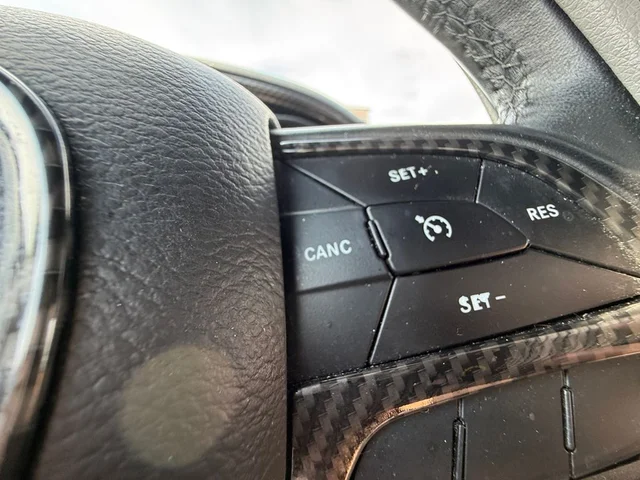SEMINUEVOS DODGE Challenger a Estados en autogozo