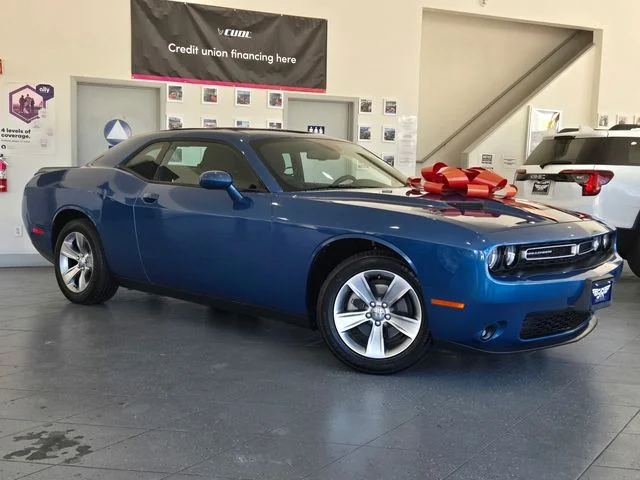 SEMINUEVOS DODGE Challenger a Estados en autogozo