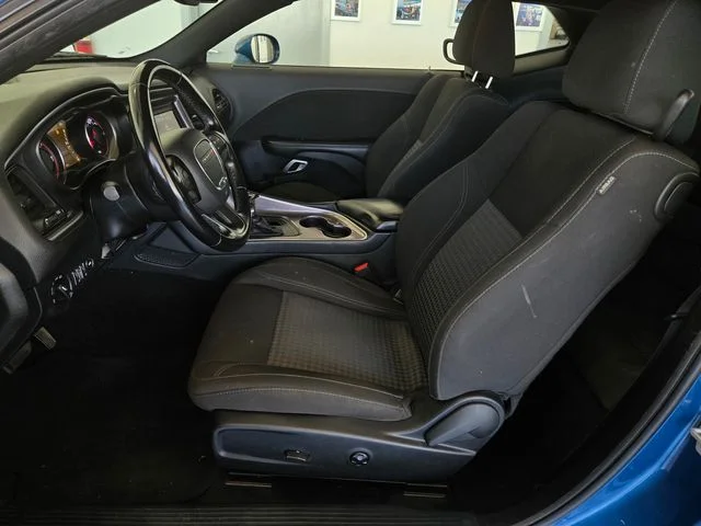 SEMINUEVOS DODGE Challenger a Estados en autogozo
