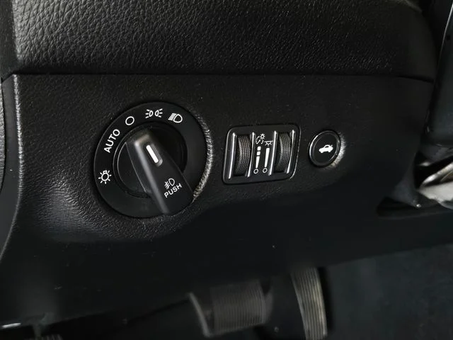 SEMINUEVOS DODGE Challenger a Estados en autogozo