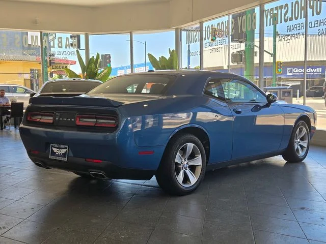 SEMINUEVOS DODGE Challenger a Estados en autogozo