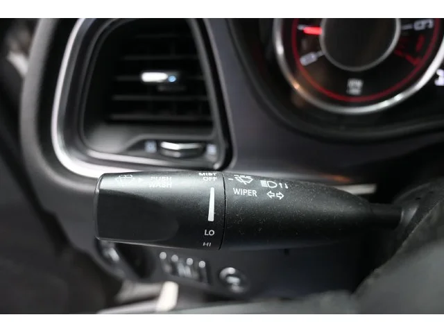 SEMINUEVOS DODGE Challenger a Estados en autogozo