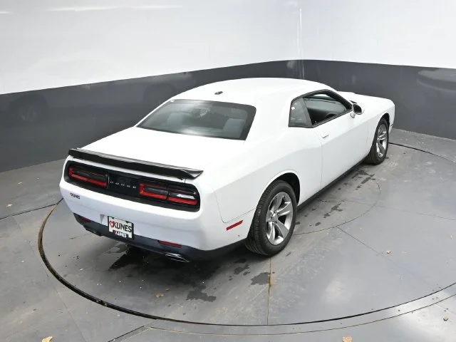 SEMINUEVOS DODGE Challenger a Estados en autogozo