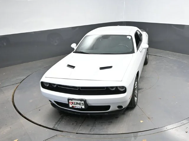 SEMINUEVOS DODGE Challenger a Estados en autogozo