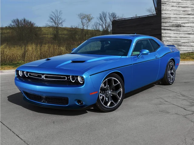 SEMINUEVOS DODGE Challenger a Estados en autogozo