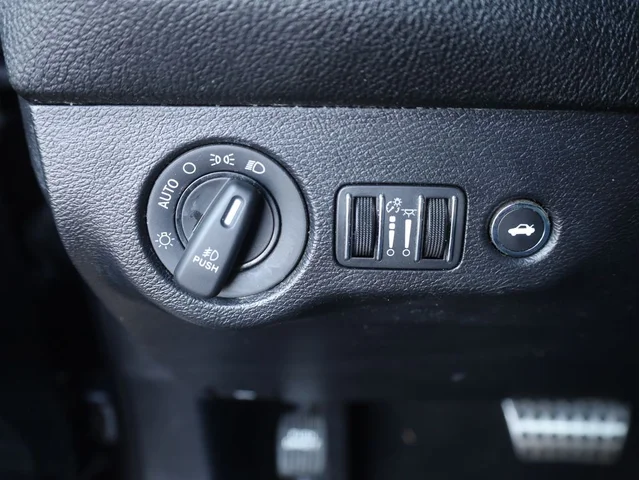 SEMINUEVOS DODGE Challenger a Estados en autogozo