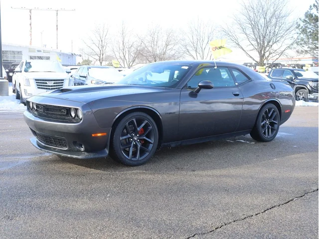 SEMINUEVOS DODGE Challenger a Estados en autogozo