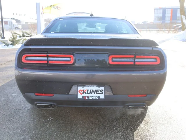 SEMINUEVOS DODGE Challenger a Estados en autogozo