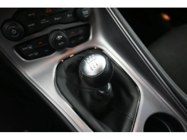 SEMINUEVOS DODGE Challenger a Estados en autogozo