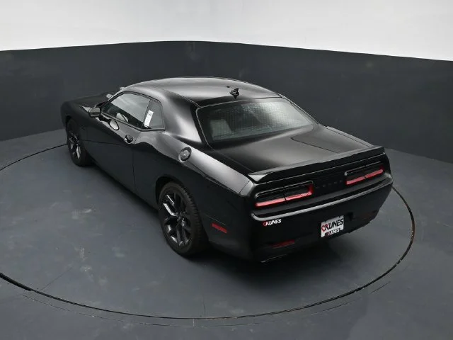 SEMINUEVOS DODGE Challenger a Estados en autogozo