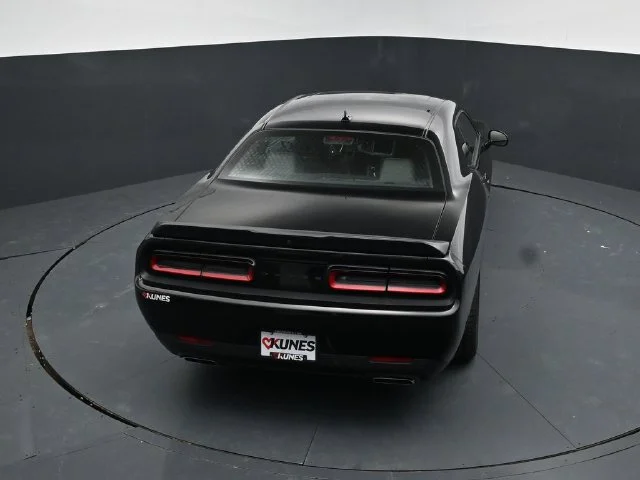 SEMINUEVOS DODGE Challenger a Estados en autogozo