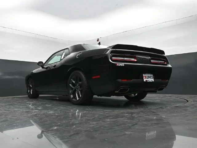 SEMINUEVOS DODGE Challenger a Estados en autogozo