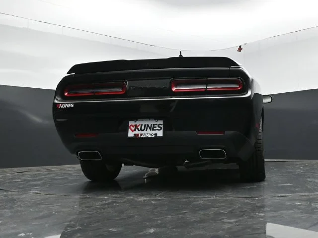 SEMINUEVOS DODGE Challenger a Estados en autogozo