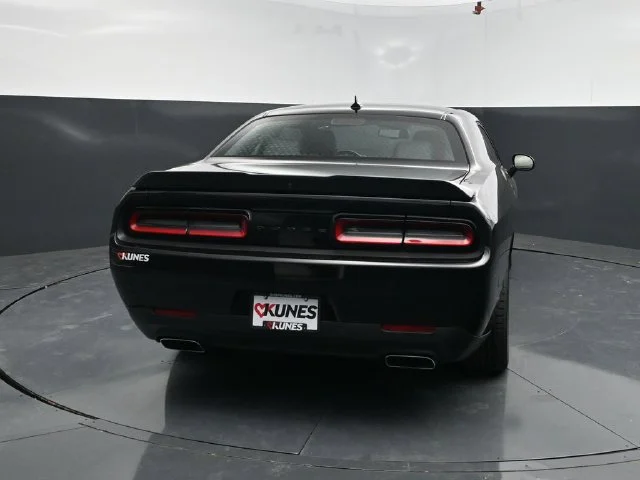 SEMINUEVOS DODGE Challenger a Estados en autogozo
