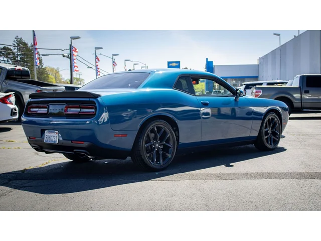SEMINUEVOS DODGE Challenger a Estados en autogozo