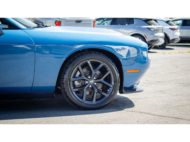 SEMINUEVOS DODGE Challenger a Estados en autogozo