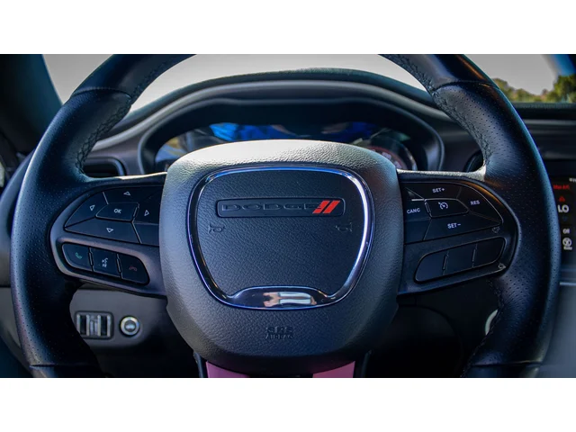 SEMINUEVOS DODGE Challenger a Estados en autogozo