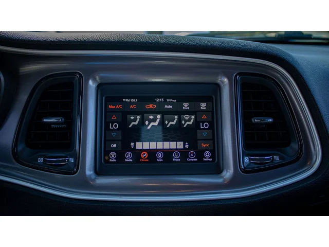 SEMINUEVOS DODGE Challenger a Estados en autogozo