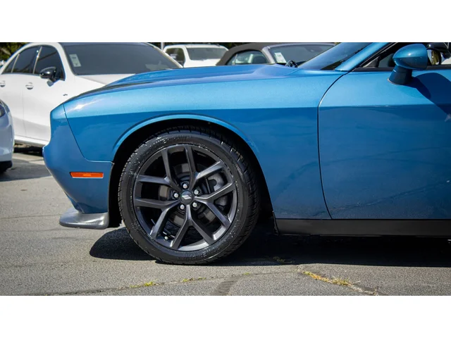 SEMINUEVOS DODGE Challenger a Estados en autogozo