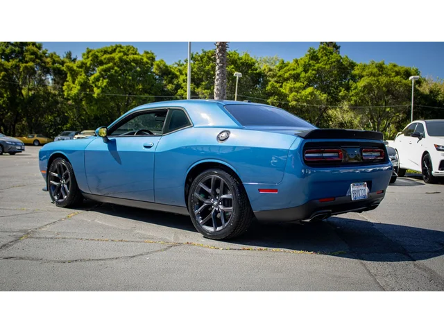 SEMINUEVOS DODGE Challenger a Estados en autogozo