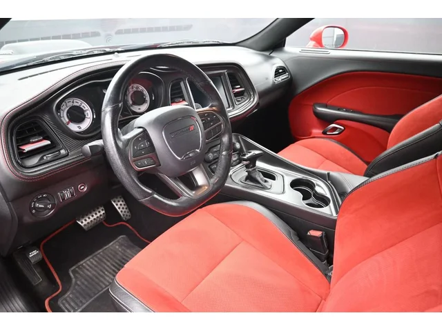 SEMINUEVOS DODGE Challenger a Estados en autogozo