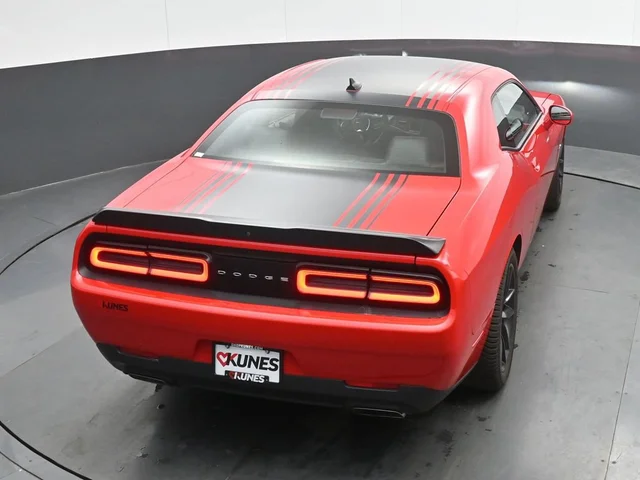 SEMINUEVOS DODGE Challenger a Estados en autogozo