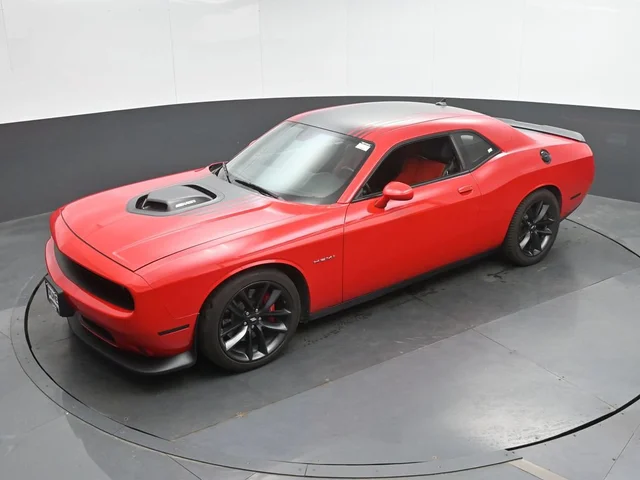 SEMINUEVOS DODGE Challenger a Estados en autogozo