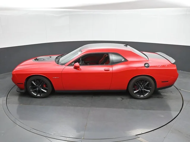SEMINUEVOS DODGE Challenger a Estados en autogozo