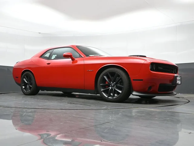 SEMINUEVOS DODGE Challenger a Estados en autogozo